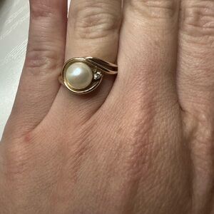 14 K Gold Pearl Ring with Diamond accent stone